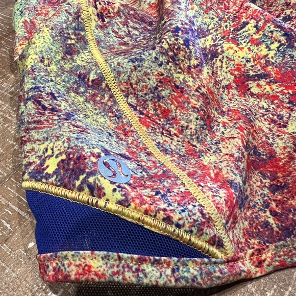 Lululemon SeaWheeze Limited Edition Hotty Hot Shorts - Picture 6 of 12